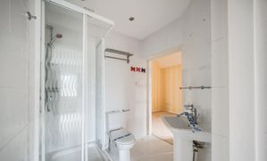 Photo 19- click for photo gallery